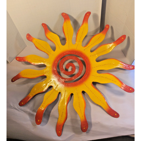 Metal Wall Art Sun Large Wall Decoration Hanging Patio Garden Indoor Outdoor 24